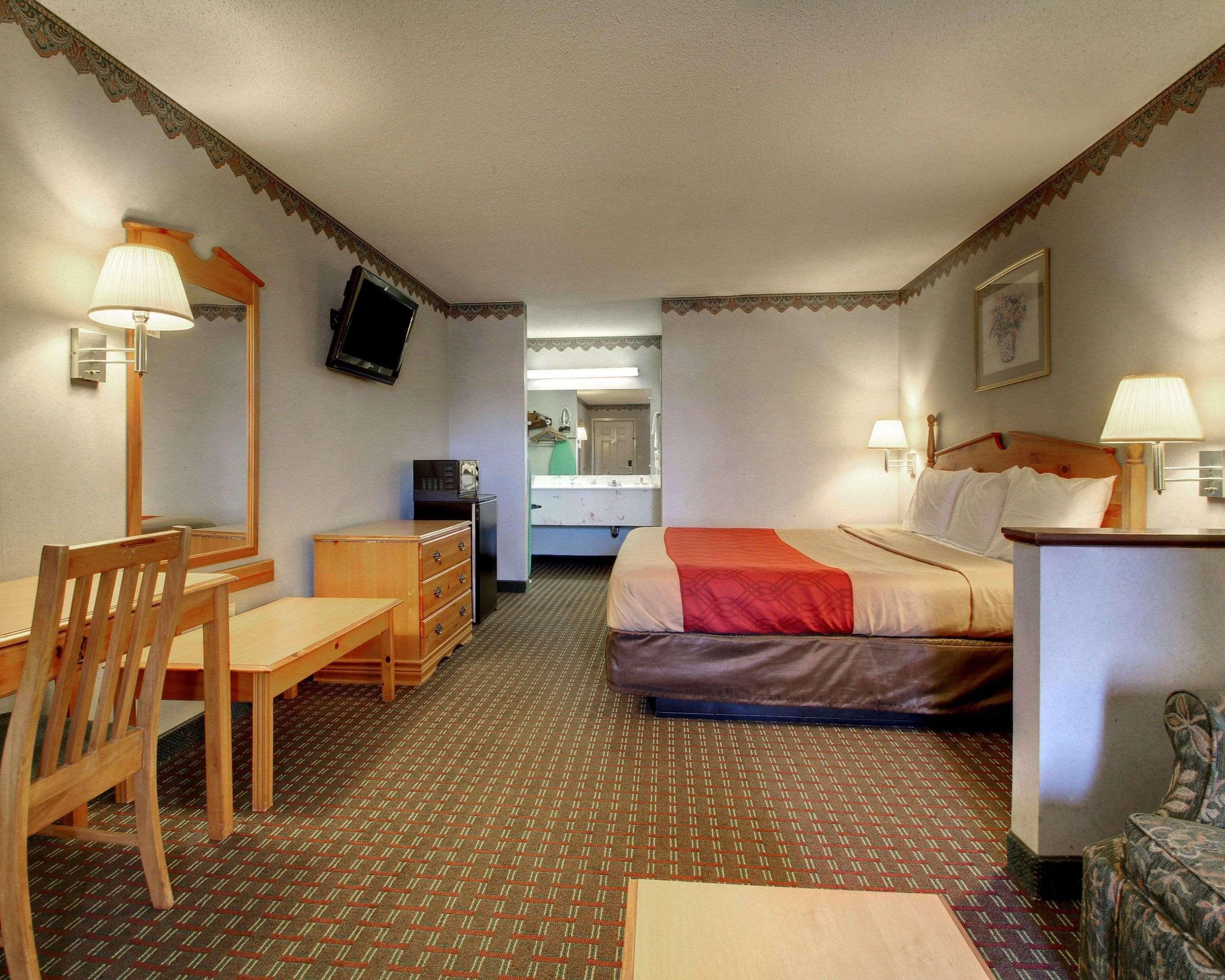Econo Lodge Clinton Extérieur photo
